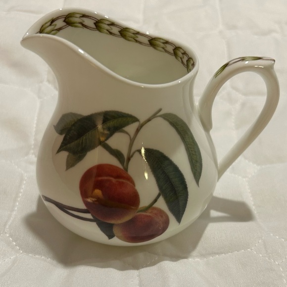 Fine bone China Queen’s (“Hookers Fruit”) creamer. Made in India - Picture 2 of 11